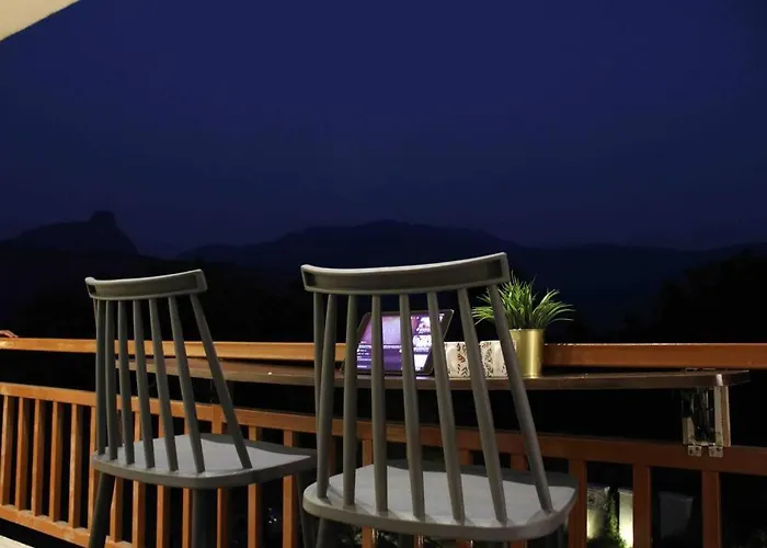\'The Mountain Majesty\': Cozy 1 Bhk Apartment