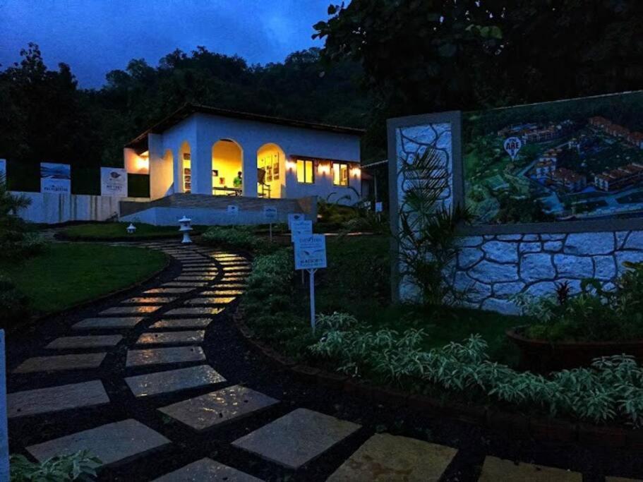 'the Mountain Majesty': Cozy 1 Bhk Karjat