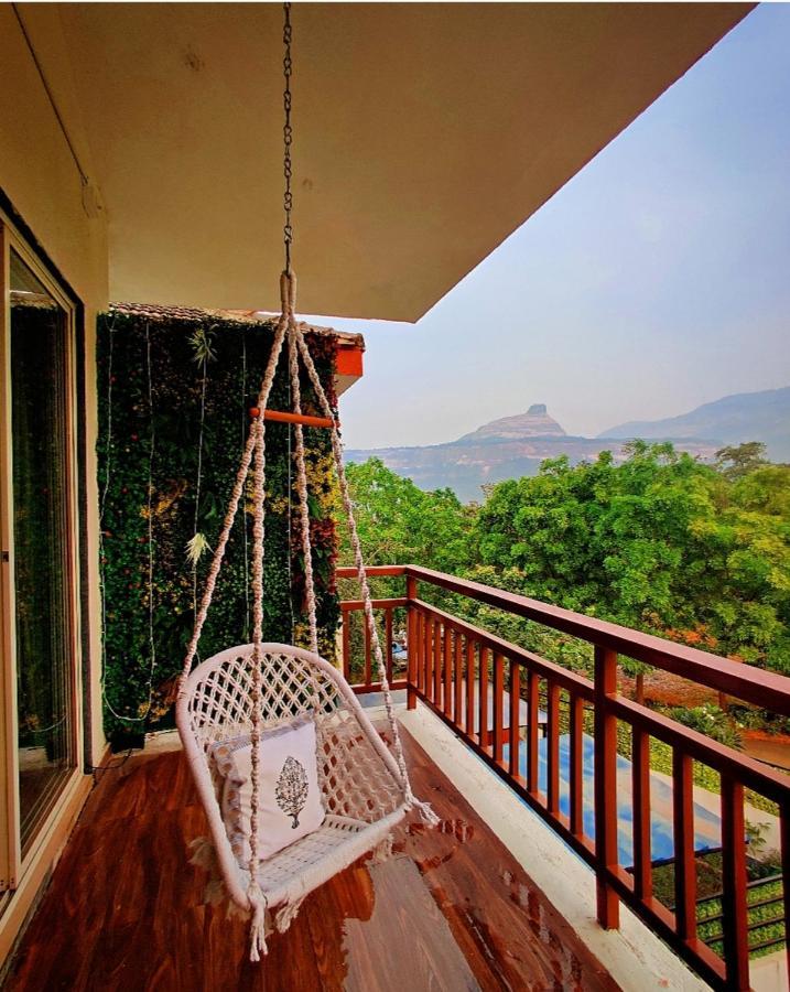 'the Mountain Majesty': Cozy 1 Bhk *
